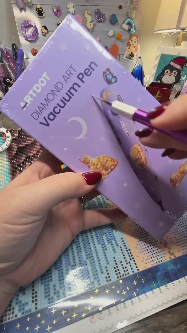 Unboxing This Adorable Kitten Pen😻